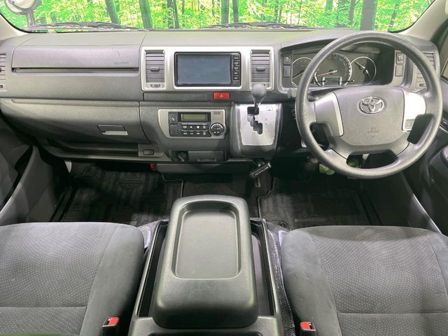 TOYOTA REGIUSACE VAN 1.25T 2018 Image 31