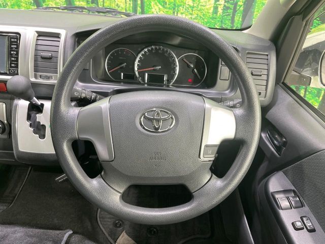 TOYOTA REGIUSACE VAN 1.25T 2018 Image 31