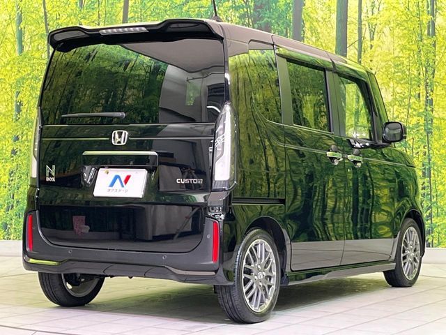 HONDA N BOX CUSTOM 2024 Image 31