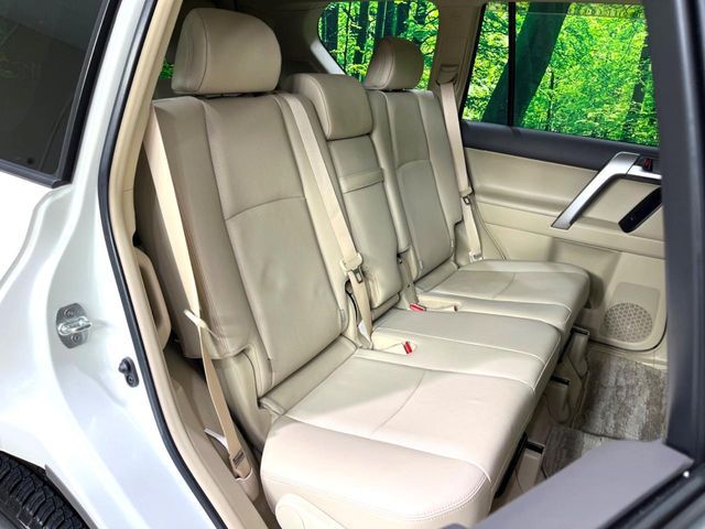 TOYOTA LANDCRUISER PRADO 2022 Image 31