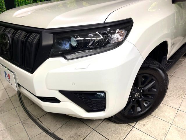 TOYOTA LANDCRUISER PRADO 2022 Image 31