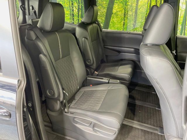 TOYOTA NOAH HYBRID 2023 Image 31