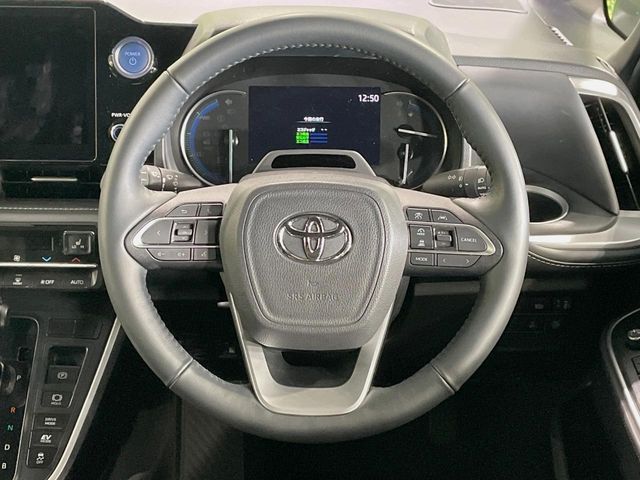 TOYOTA NOAH HYBRID 2023 Image 31