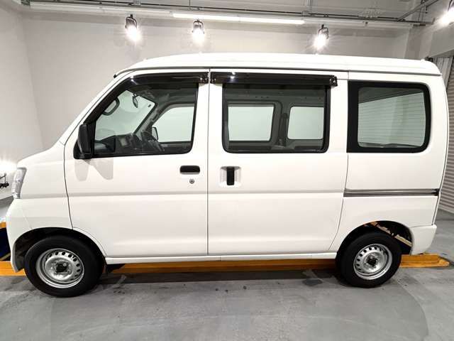 DAIHATSU HIJET CARGO 4WD 2012 Image 31