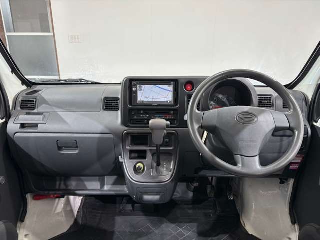 DAIHATSU HIJET CARGO 4WD 2012 Image 31