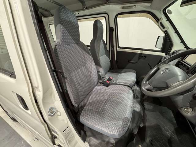 DAIHATSU HIJET CARGO 4WD 2012 Image 31