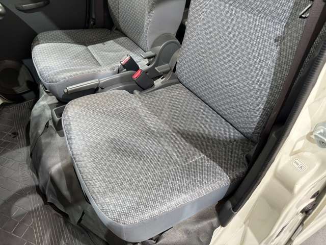 DAIHATSU HIJET CARGO 4WD 2012 Image 31