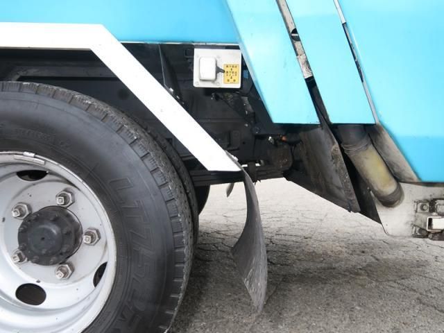 HINO DUTRO 2017 Image 31