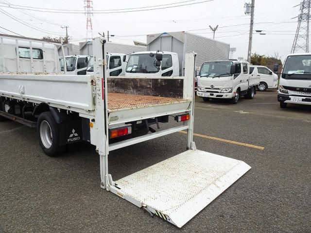 MITSUBISHI CANTER 2017 Image 31