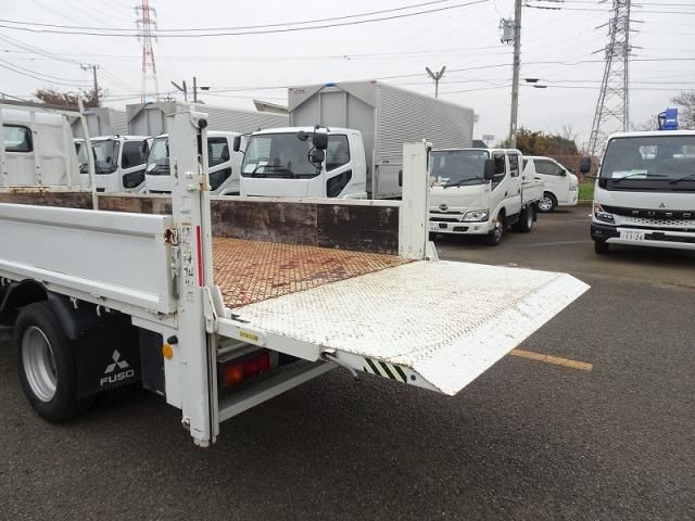 MITSUBISHI CANTER 2017 Image 31