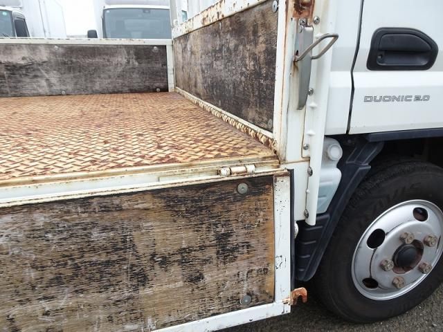 MITSUBISHI CANTER 2017 Image 31