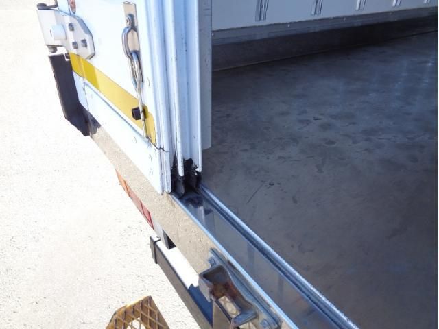 ISUZU ELF 2020 Image 31