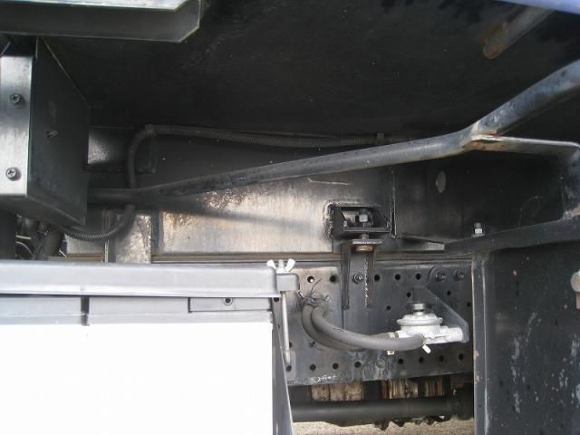 ISUZU ELF 2009 Image 31