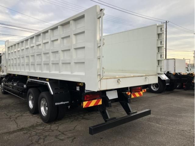 MITSUBISHI FUSOU SUPER GREAT 2025 Image 31