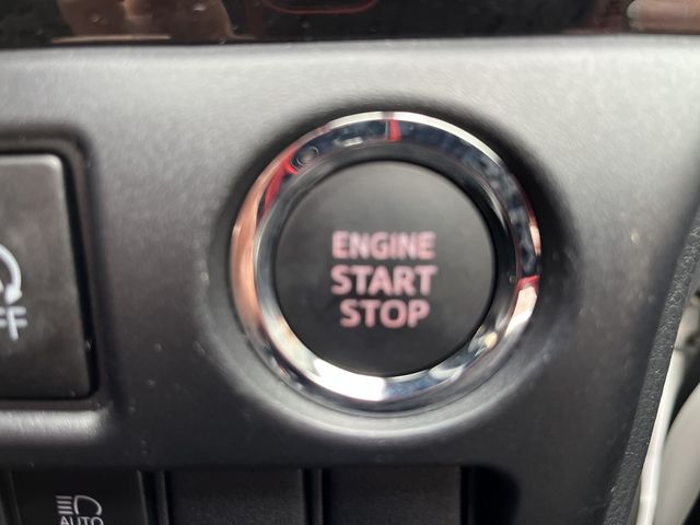 TOYOTA VOXY 2020 Image 31