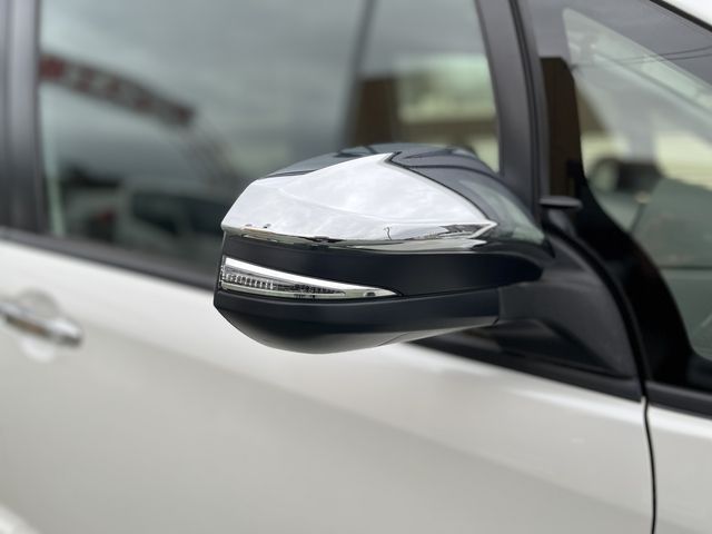 TOYOTA VOXY 2020 Image 31