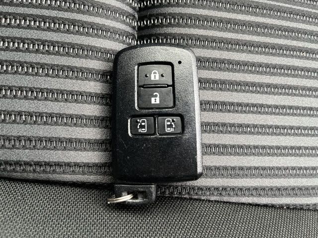 TOYOTA VOXY 2020 Image 31