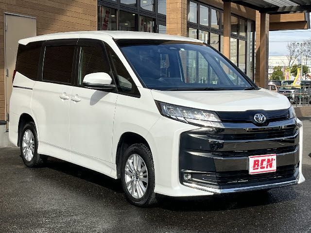 TOYOTA NOAH 4WD 2023 Image 31