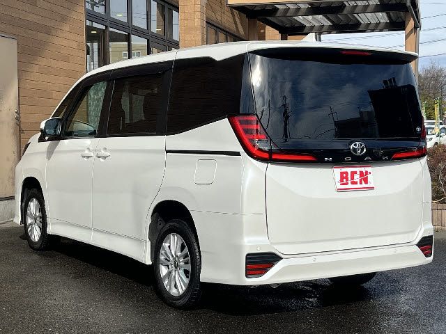 TOYOTA NOAH 4WD 2023 Image 31