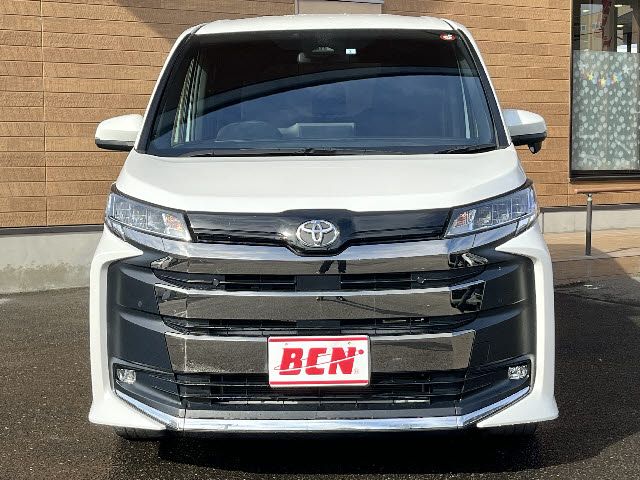 TOYOTA NOAH 4WD 2023 Image 31