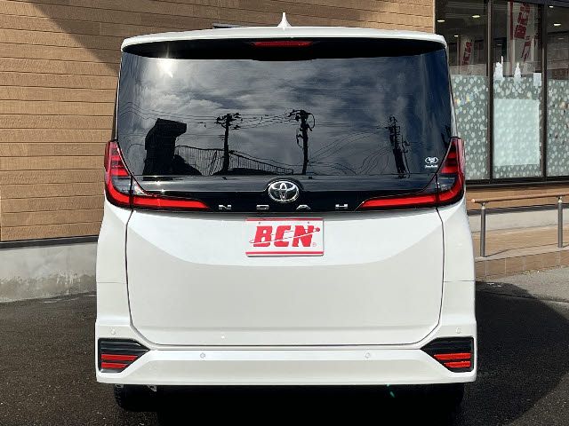 TOYOTA NOAH 4WD 2023 Image 31