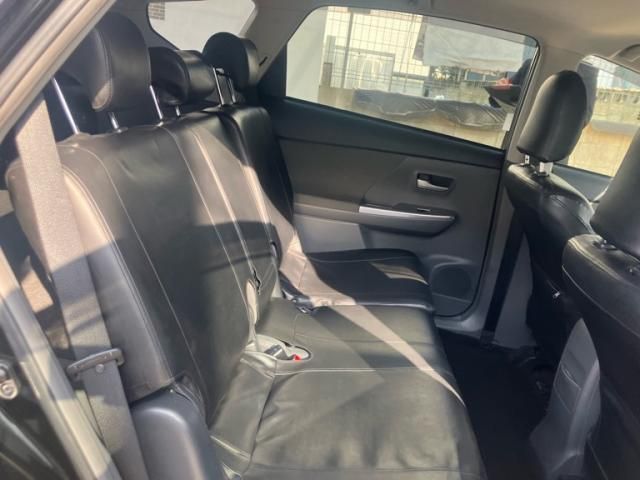 TOYOTA PRIUS ALPHA 2012 Image 31