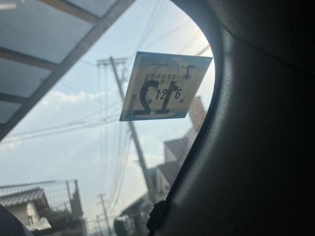 TOYOTA PRIUS ALPHA 2012 Image 31