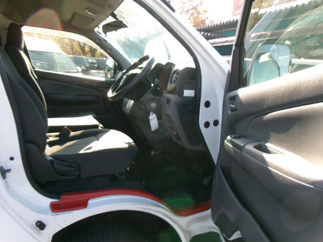 NISSAN NV350 CARAVAN 4WD 2016 Image 31