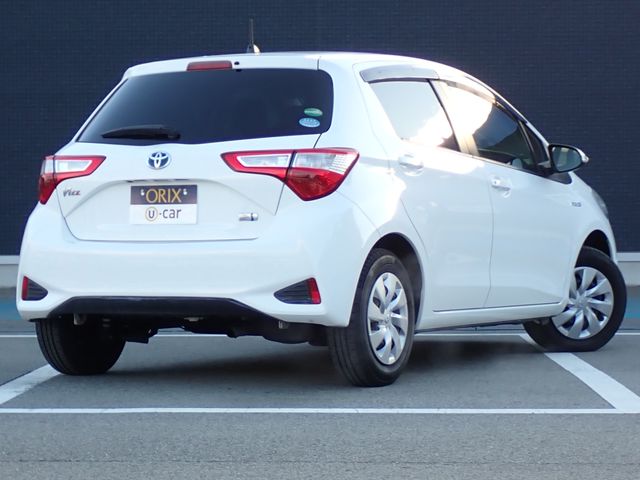 TOYOTA VITZ HYBRID 2018 Image 31
