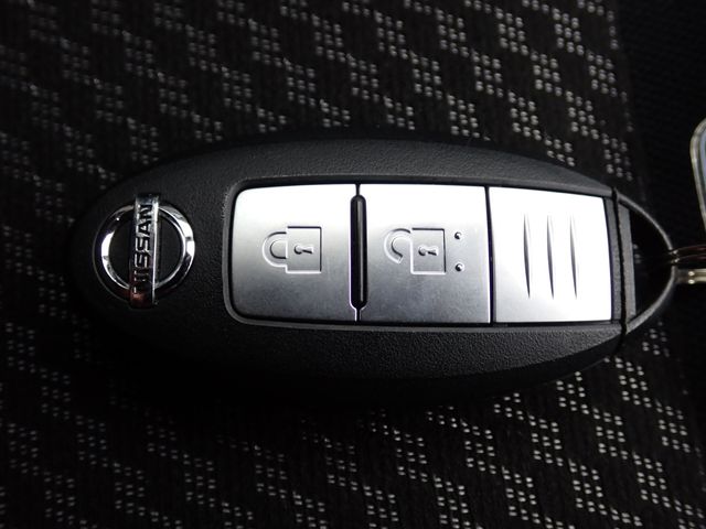 NISSAN NOTE 2018 Image 31