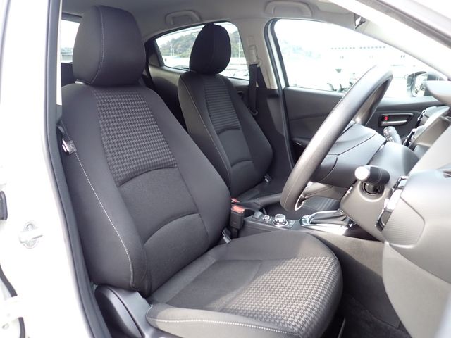 MAZDA DEMIO 2019 Image 31