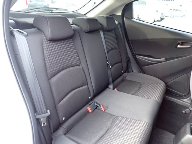 MAZDA DEMIO 2019 Image 31