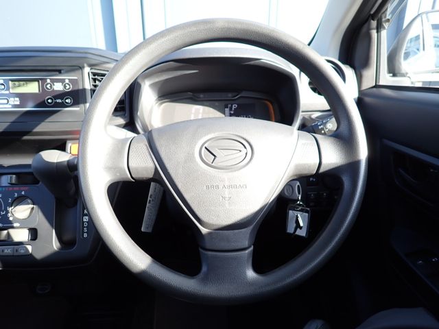 DAIHATSU MIRA E:S 2018 Image 31