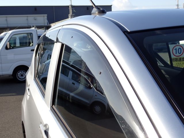 DAIHATSU MIRA E:S 2018 Image 31