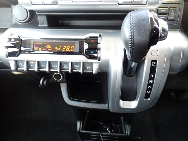 SUZUKI XBEE 4WD 2018 Image 31