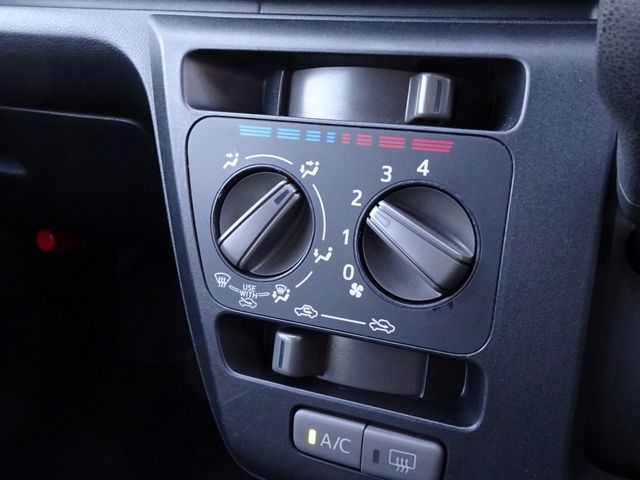 DAIHATSU MIRA E:S 2018 Image 31