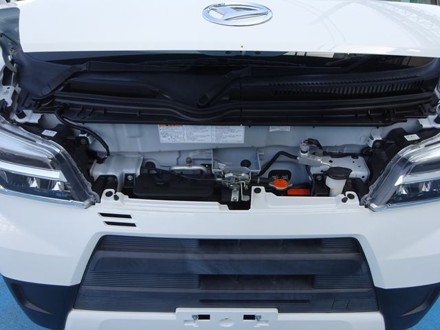 DAIHATSU HIJET CARGO 2020 Image 31