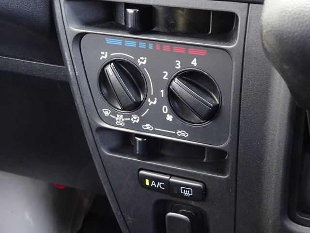 DAIHATSU HIJET CARGO 2020 Image 31