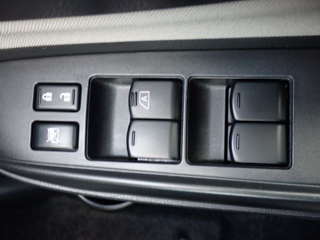 NISSAN NOTE 2018 Image 31