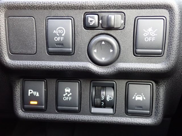 NISSAN NOTE 2018 Image 31