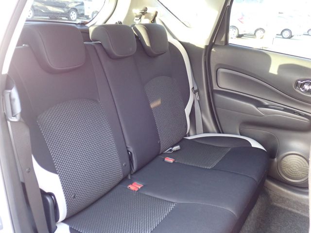 NISSAN NOTE 2018 Image 31