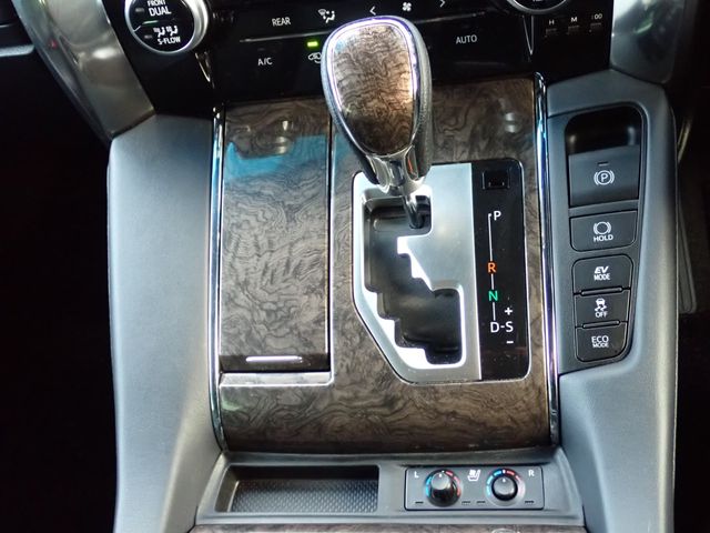 TOYOTA VELLFIRE  HYBRID 4WD 2020 Image 31