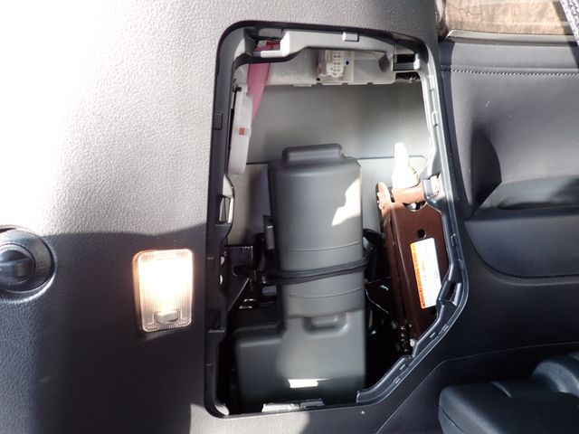 TOYOTA VELLFIRE  HYBRID 4WD 2020 Image 31