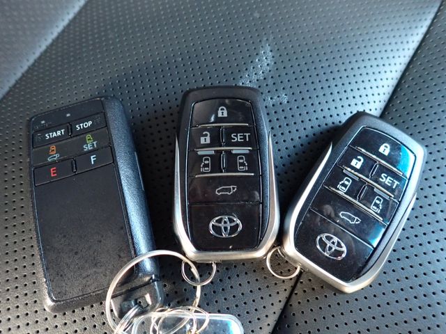 TOYOTA VELLFIRE  HYBRID 4WD 2020 Image 31