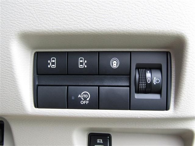 NISSAN ROOX 2024 Image 31