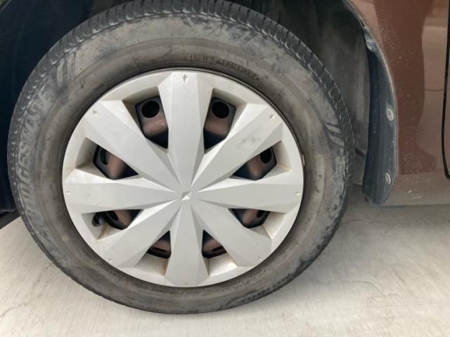 TOYOTA VITZ 2012 Image 31