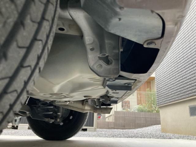 TOYOTA VITZ 2012 Image 31