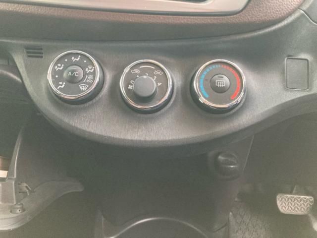 TOYOTA VITZ 2012 Image 31