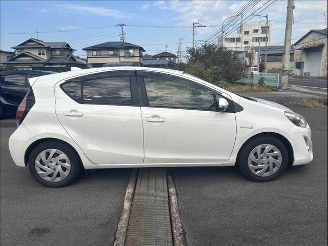 TOYOTA AQUA 2016 Image 31