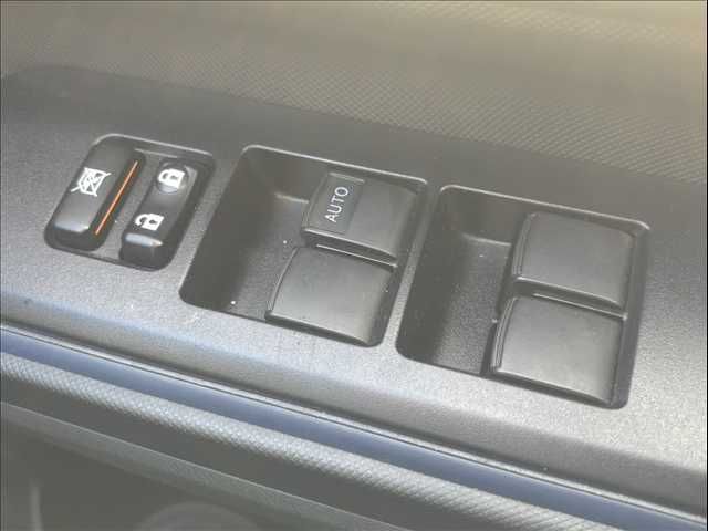 TOYOTA AQUA 2016 Image 31